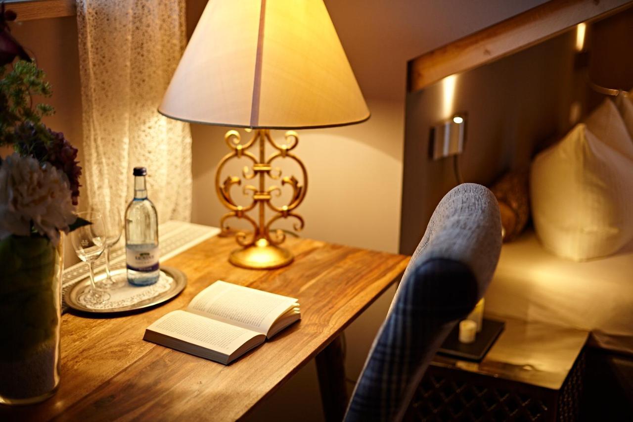 Vintage Hotel Charivari- Sommer Hoernerbahnen Kostenlos Mit Restaurant Больстерланг Экстерьер фото