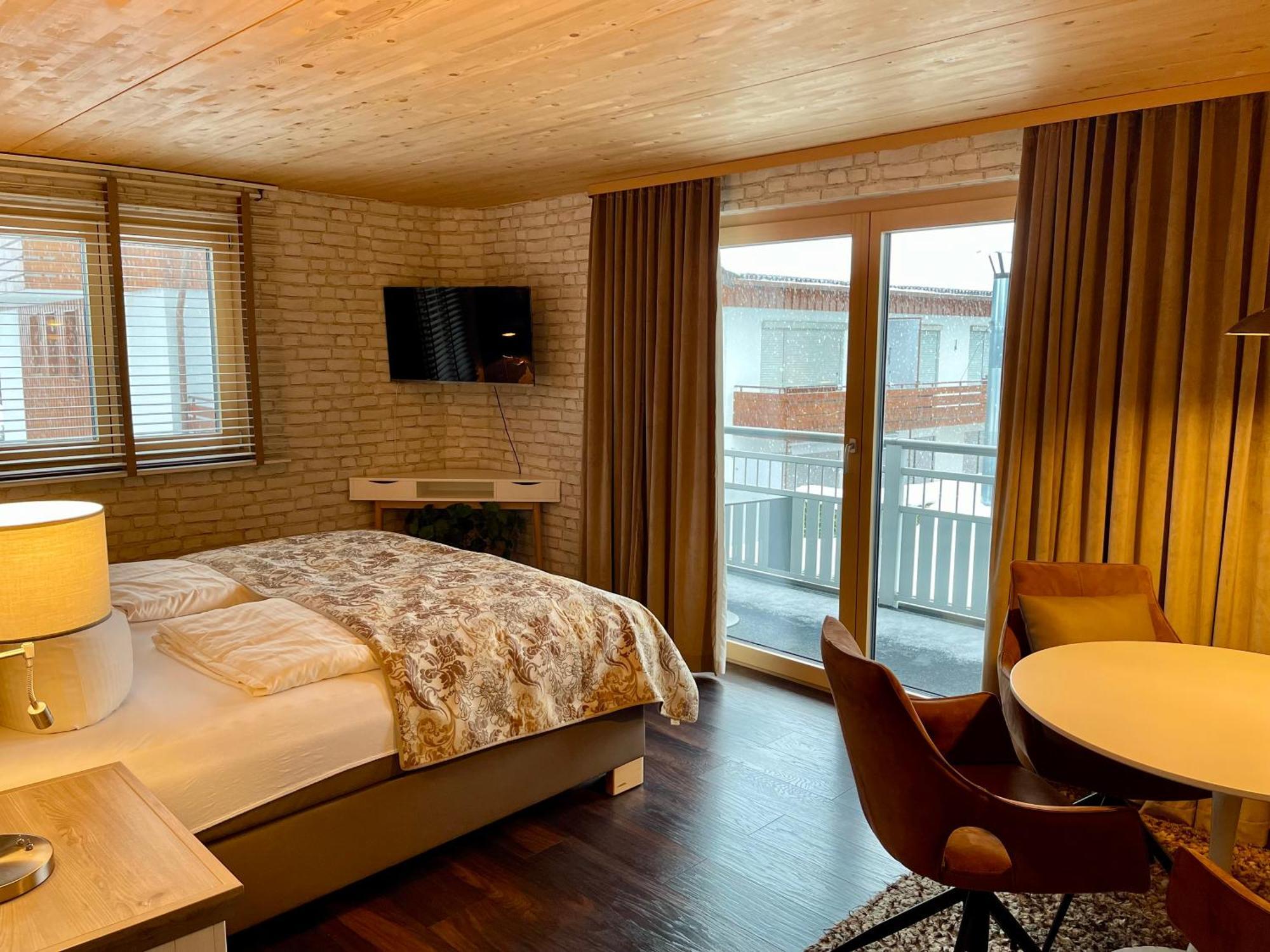 Vintage Hotel Charivari- Sommer Hoernerbahnen Kostenlos Mit Restaurant Больстерланг Экстерьер фото