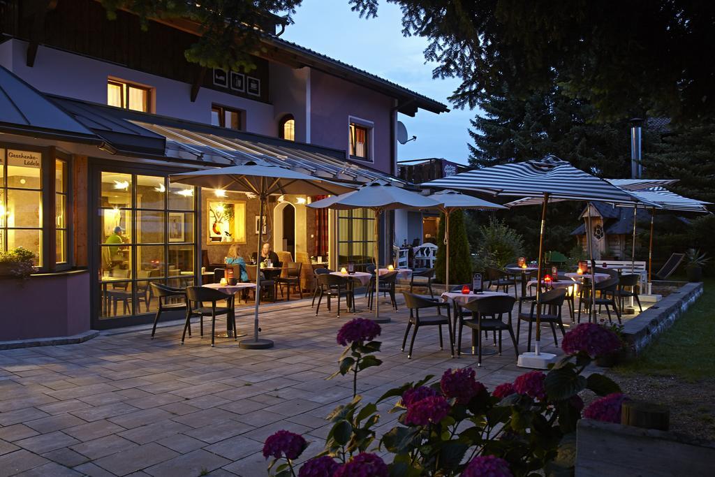 Vintage Hotel Charivari- Sommer Hoernerbahnen Kostenlos Mit Restaurant Больстерланг Экстерьер фото