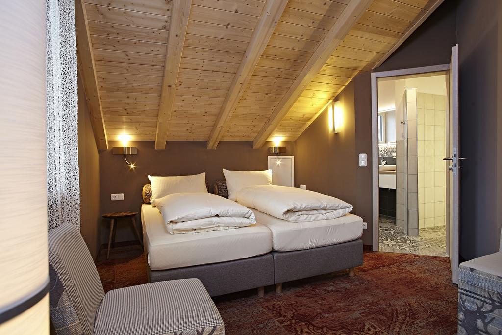 Vintage Hotel Charivari- Sommer Hoernerbahnen Kostenlos Mit Restaurant Больстерланг Экстерьер фото